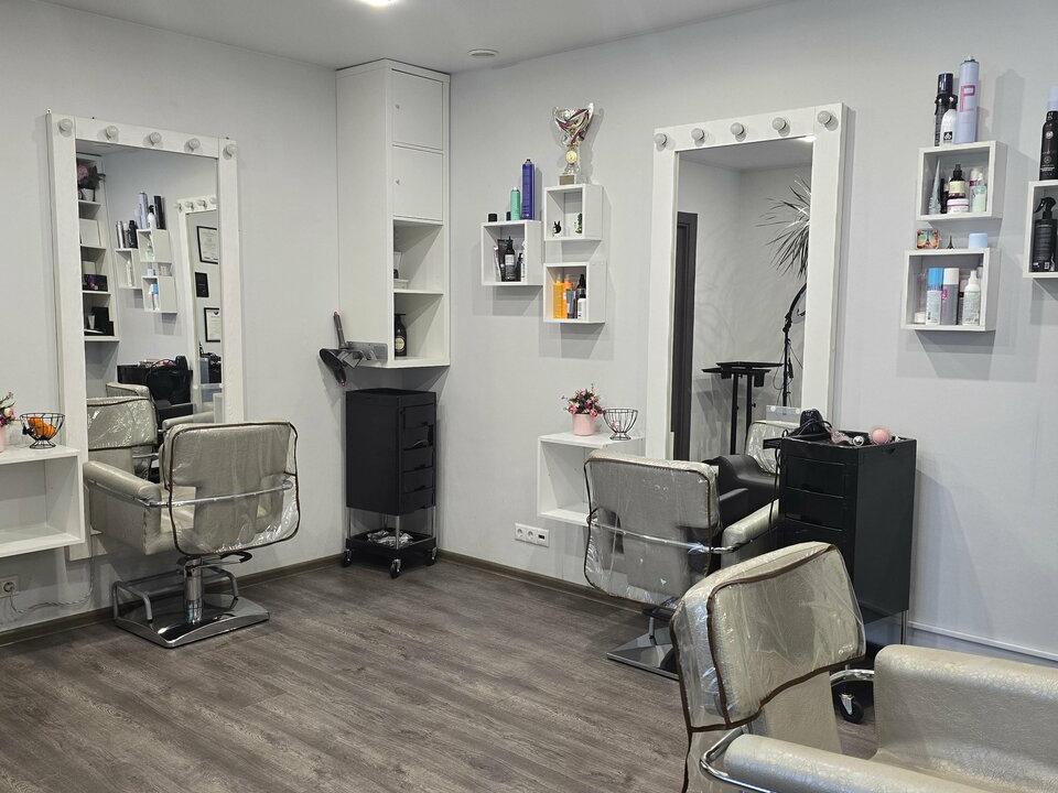 Salon Pione, интерьер