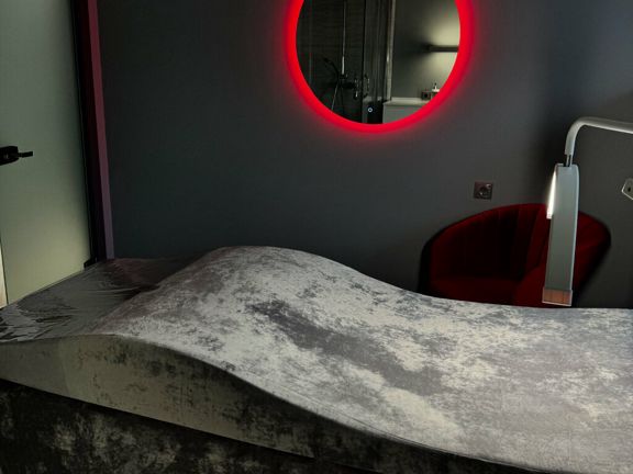 Селебрити, интерьер