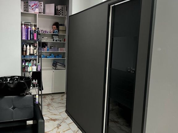 Сёстры Рафаэловны Студия Красоты, интерьер