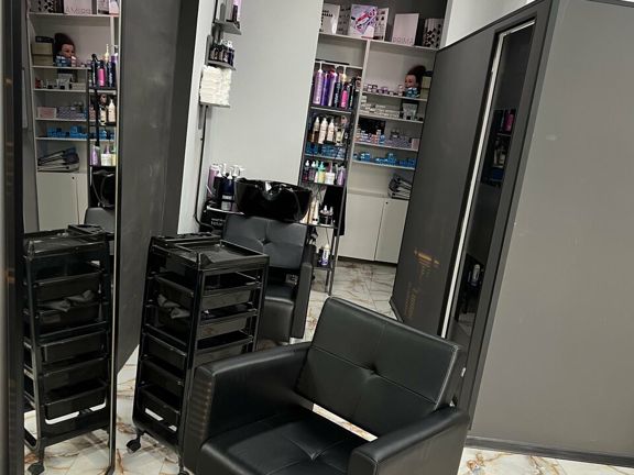Сёстры Рафаэловны Студия Красоты, интерьер