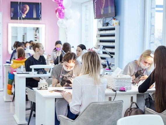 Skynails, интерьер