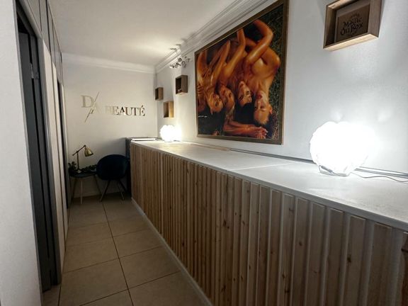 Soft laser, интерьер