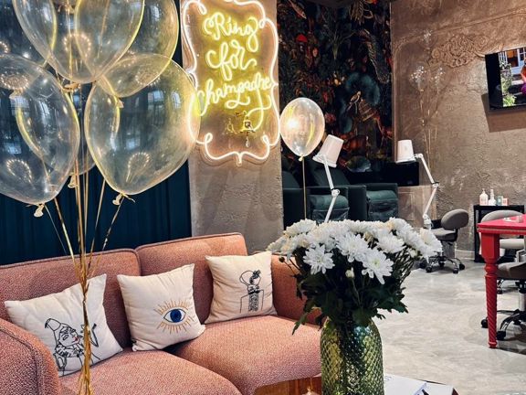 Sparkle Beauty Bar, интерьер