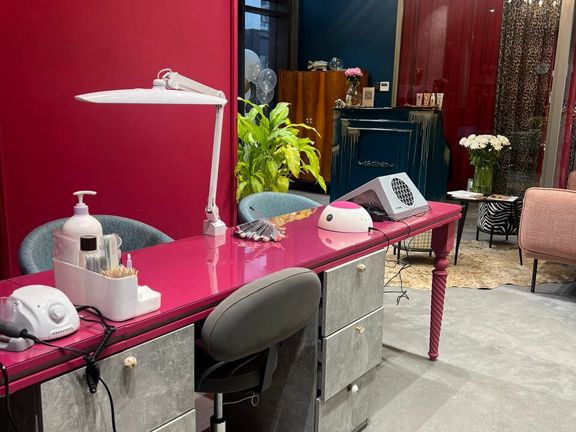 Sparkle Beauty Bar, интерьер