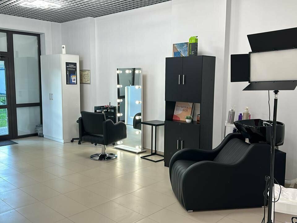 Студия Колористики Надежды Фомичевой, интерьер