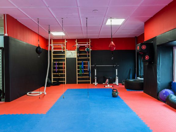 Surkov's Boxing, интерьер
