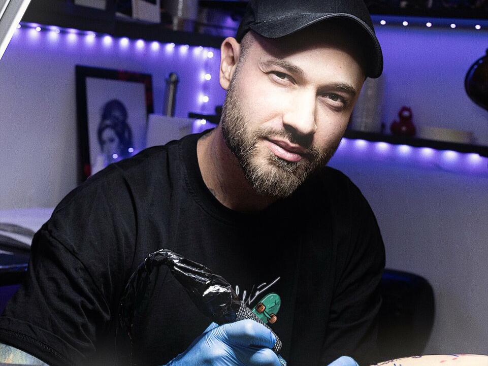 Tattoo Body Parts, интерьер