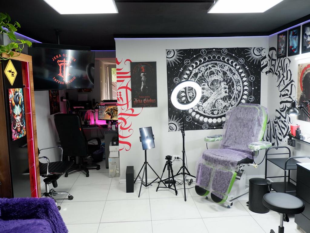 Tattoo Globus, интерьер