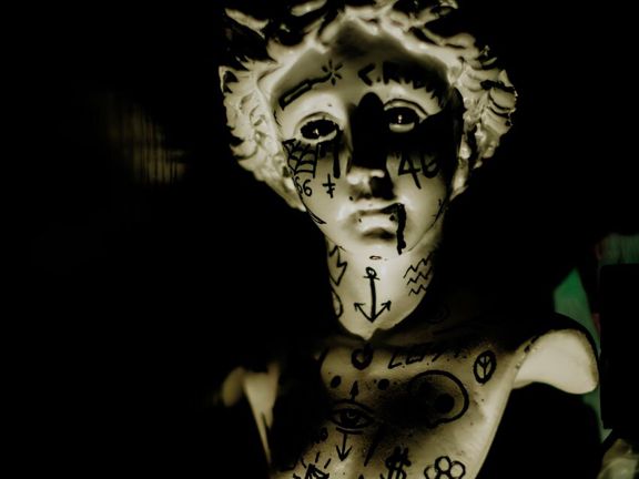 Tattoo, интерьер
