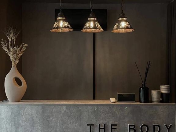 The Body, интерьер