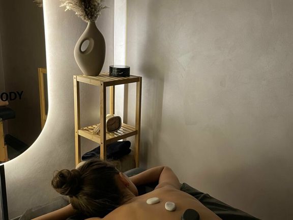 The Body, интерьер