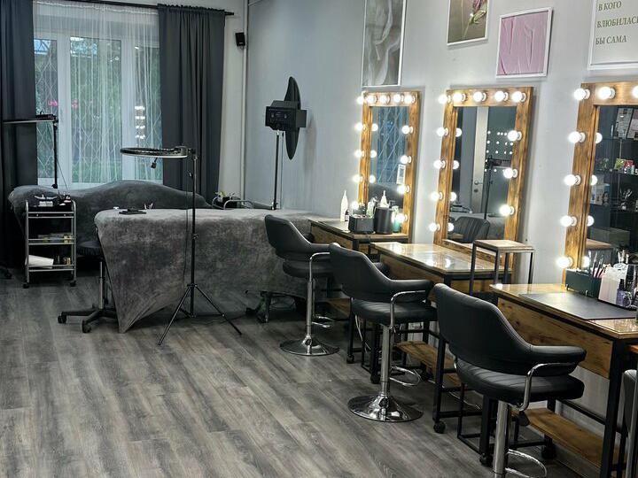 TopnailsTut, интерьер