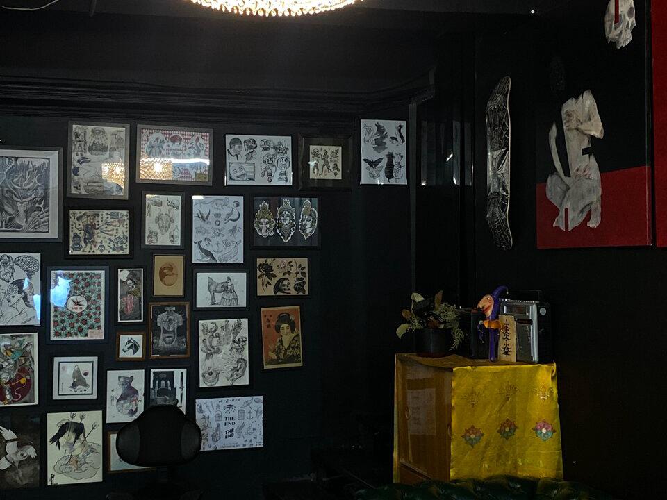 Turbo tattoo, интерьер