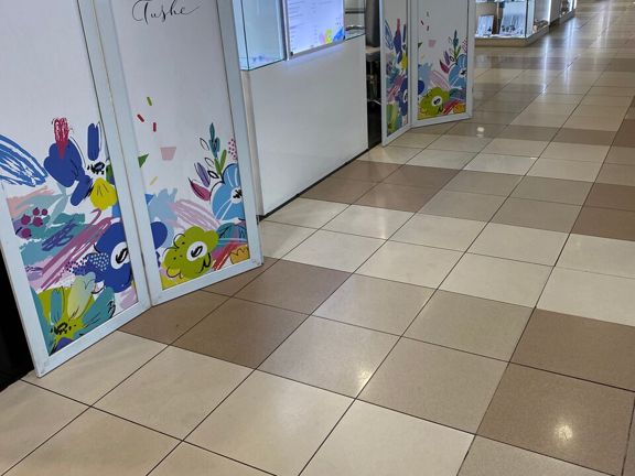 Tushe, интерьер
