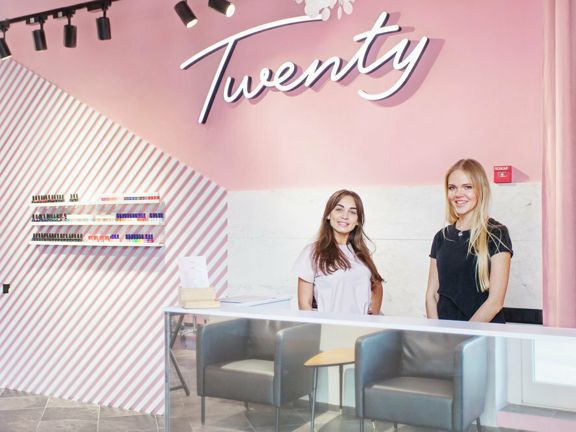 Twenty, интерьер