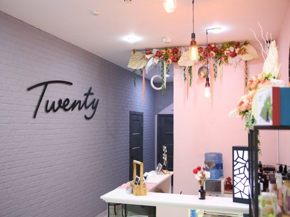 Twenty, интерьер