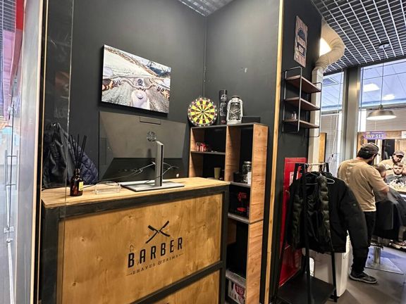 V8 Barber, интерьер