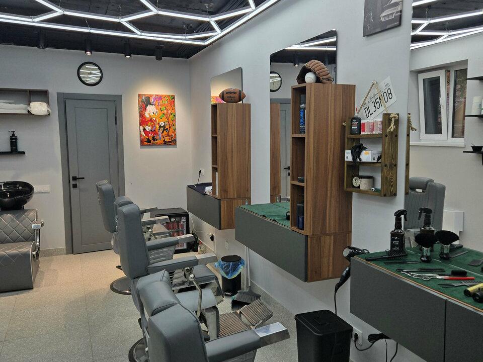 Volzh Street Barbershop, интерьер