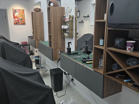 Volzh Street Barbershop, интерьер