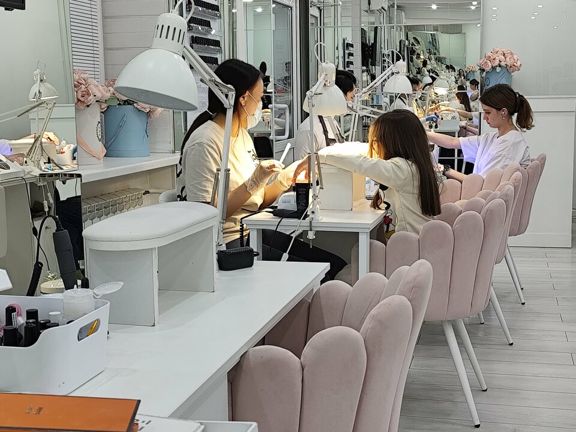 W Nail Bar, интерьер