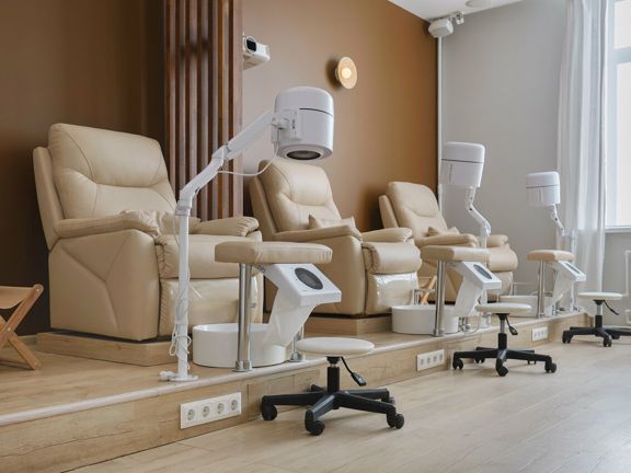 Wax and Nails, интерьер