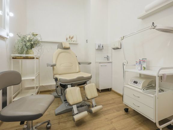 Wax and Nails, интерьер