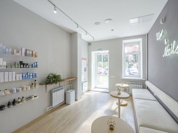 Wax and Nails, интерьер