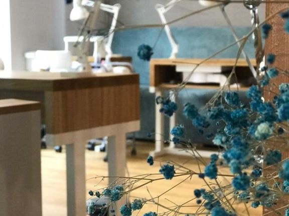 Wax and nails, интерьер