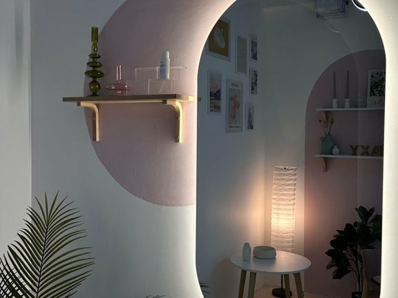 Waxy, интерьер