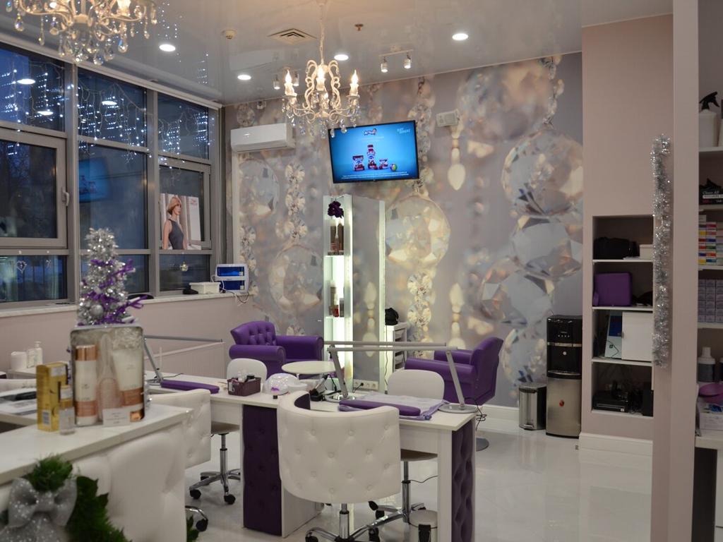White Crystal, интерьер