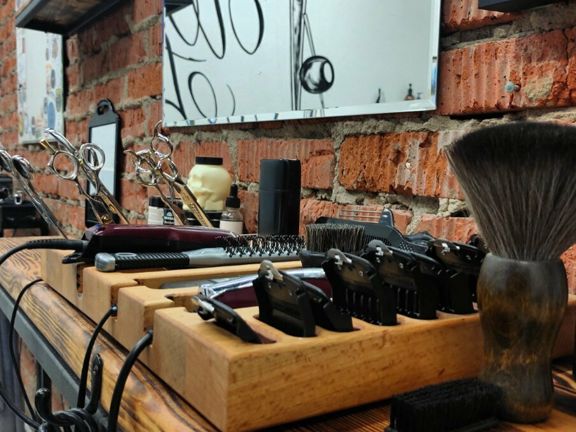 Wrong Barbershop, интерьер