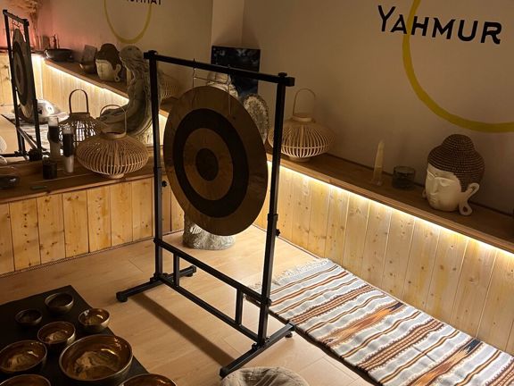 Yahmur Space, интерьер