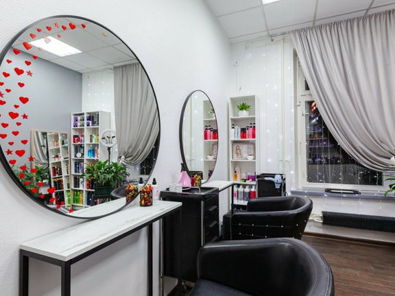 Зоя и Диана, интерьер