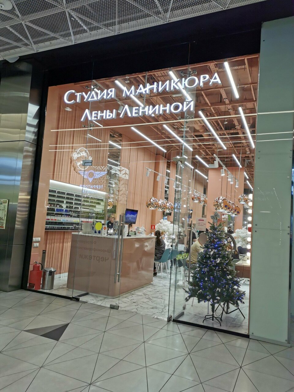 Фото салона