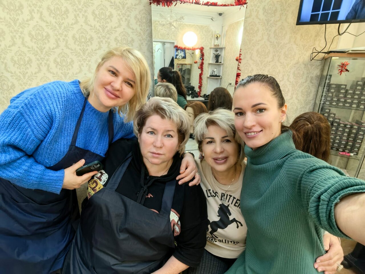 Фото салона