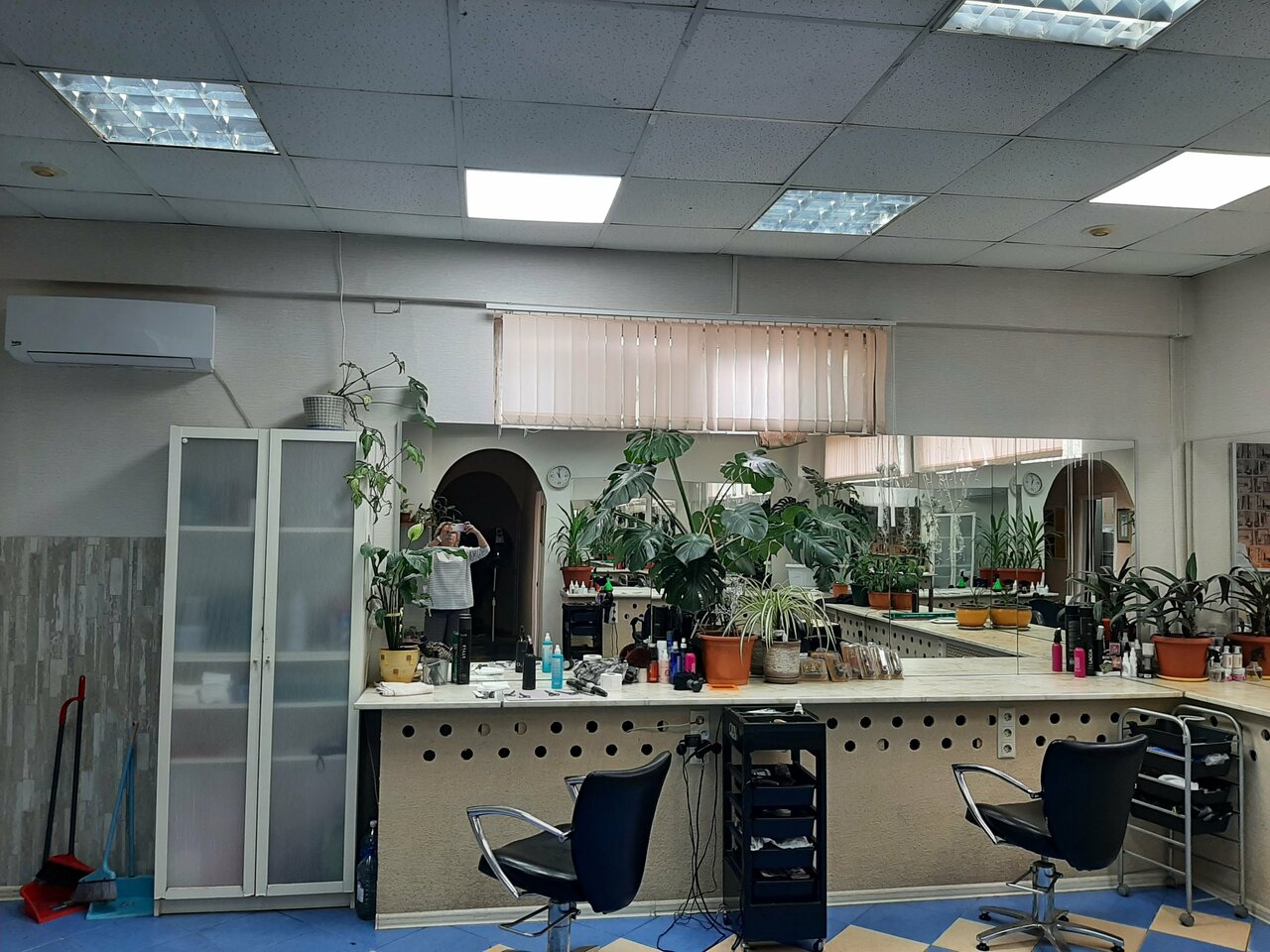 Фото салона