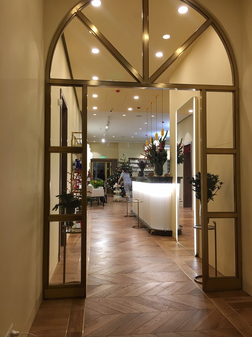 Фото салона