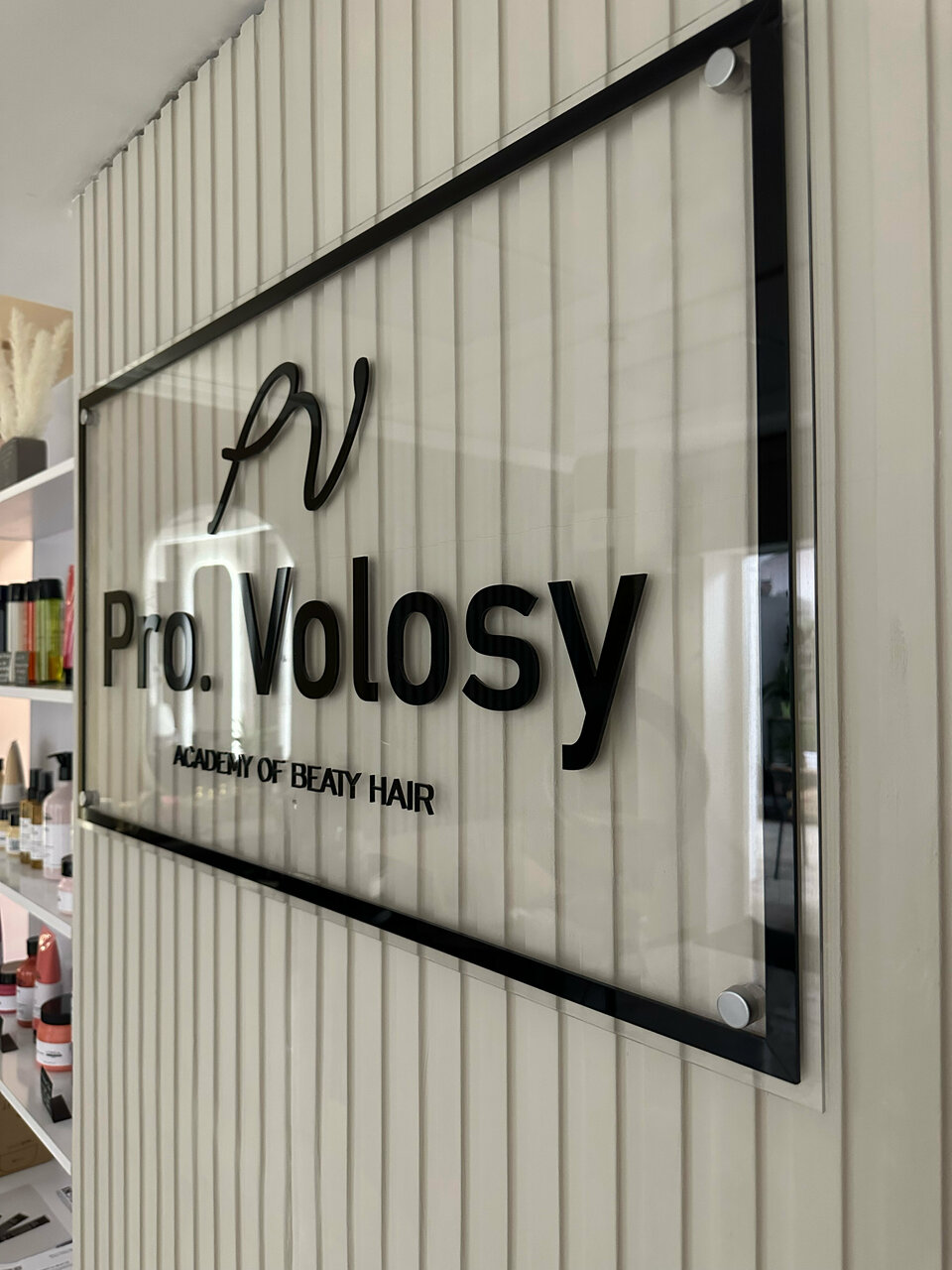 Pro. Volosy