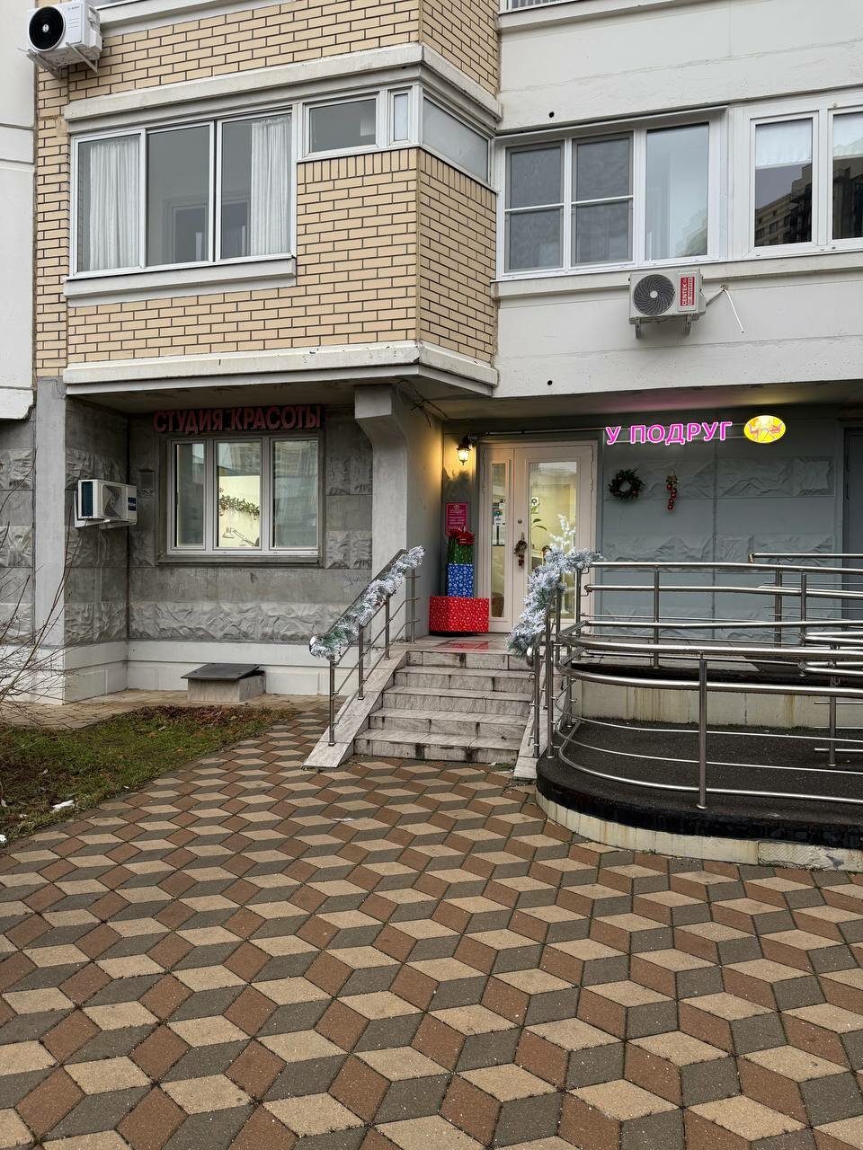 Фото салона