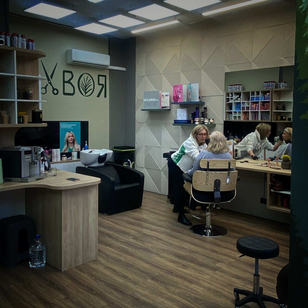 Фото салона