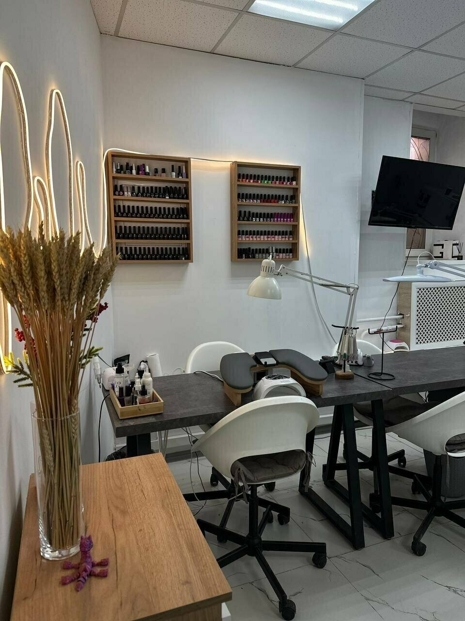 Alana Lune Nail studio