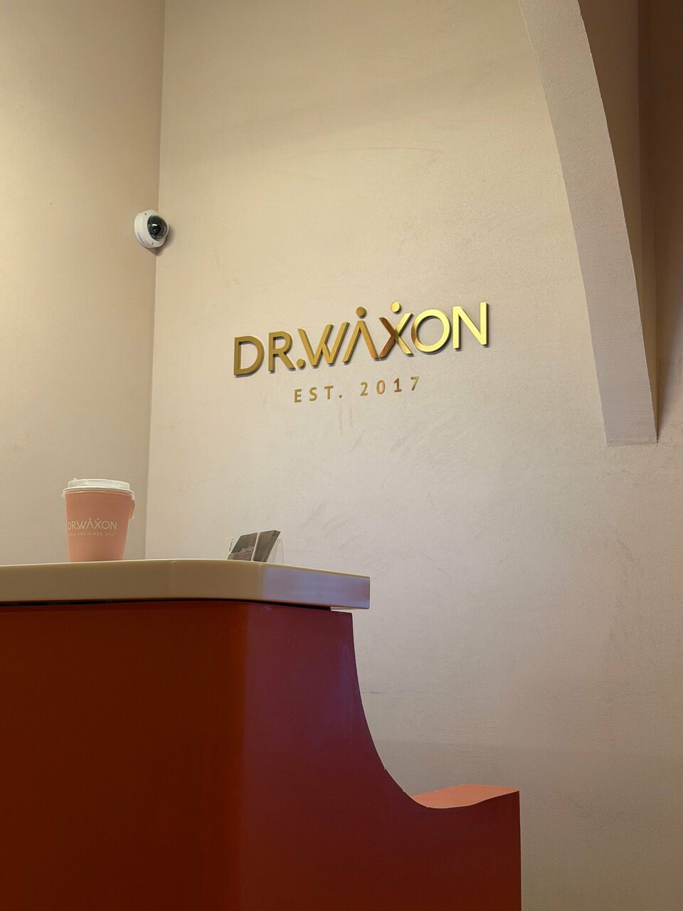 Dr. Waxon