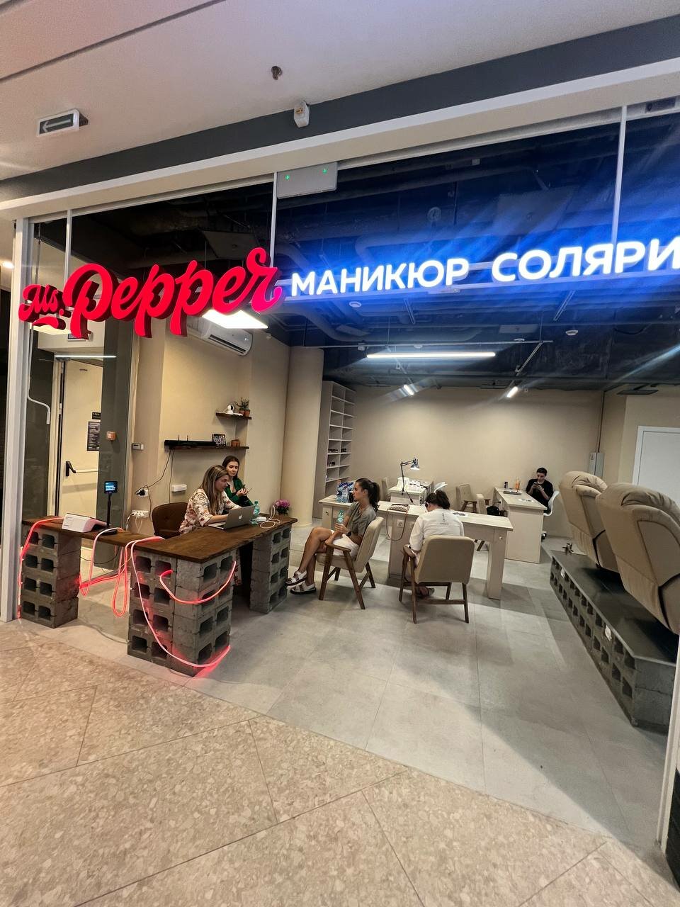 Фото салона