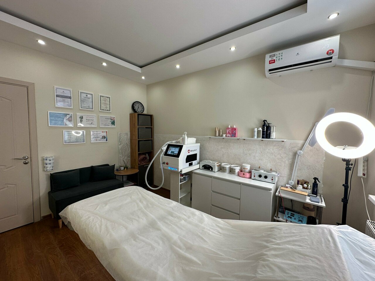 Фото салона