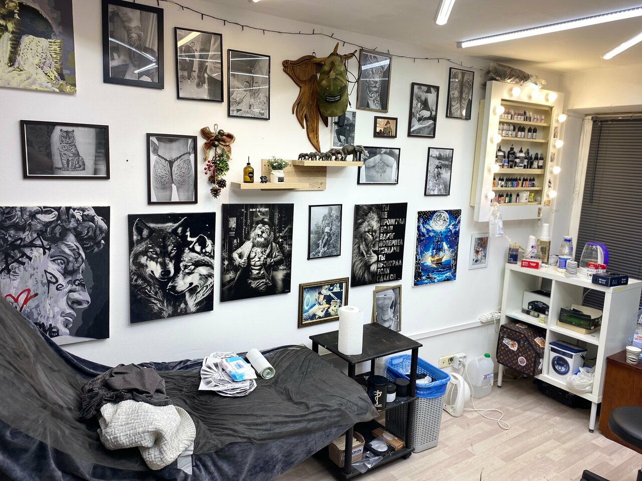 Wolf Tatoo Studio