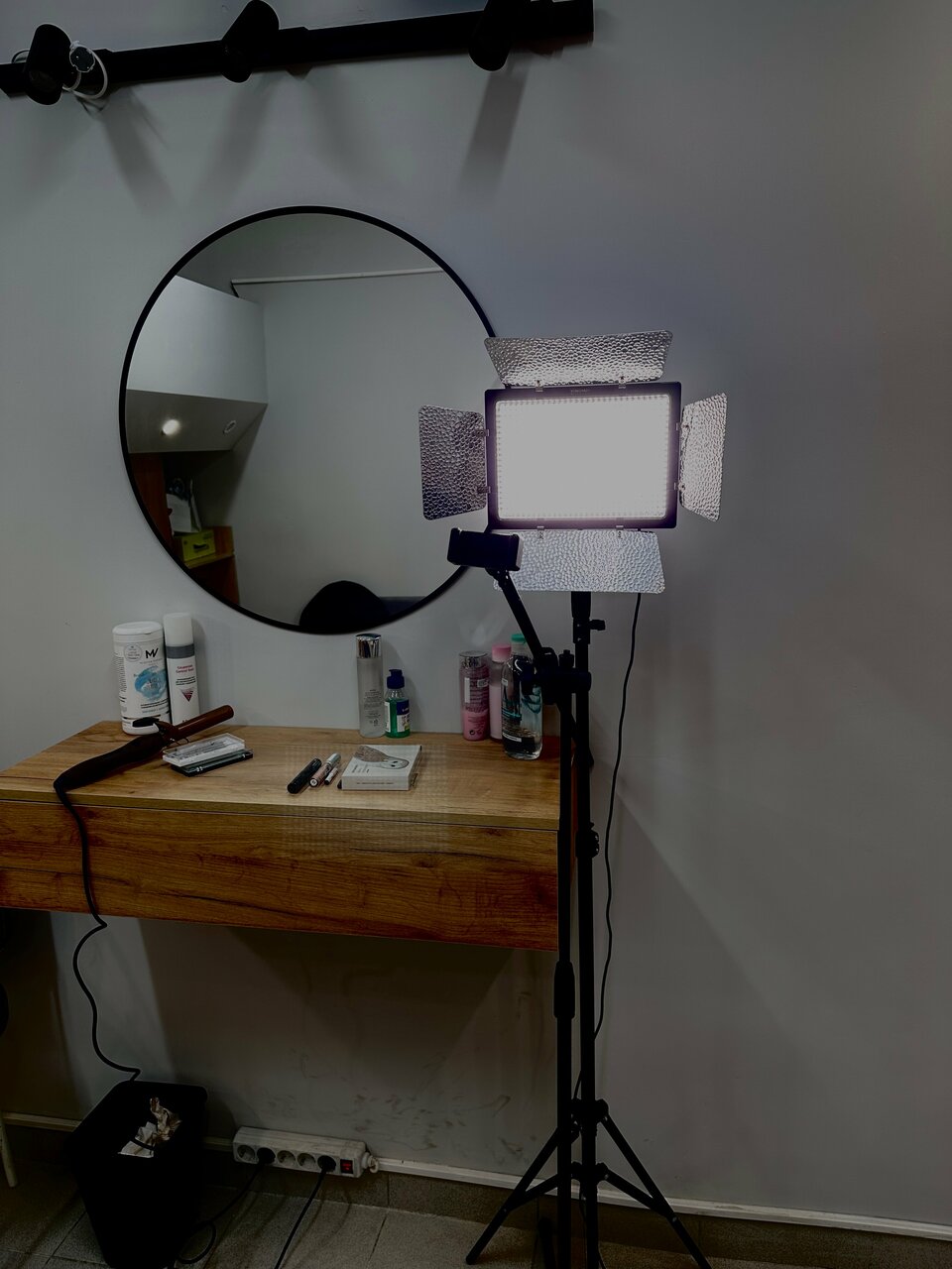 Hizai_makeup