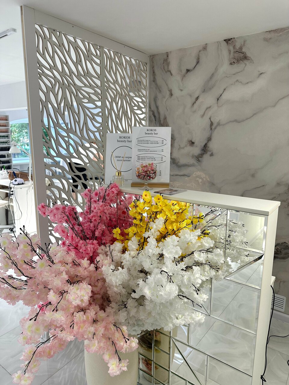 Фото салона