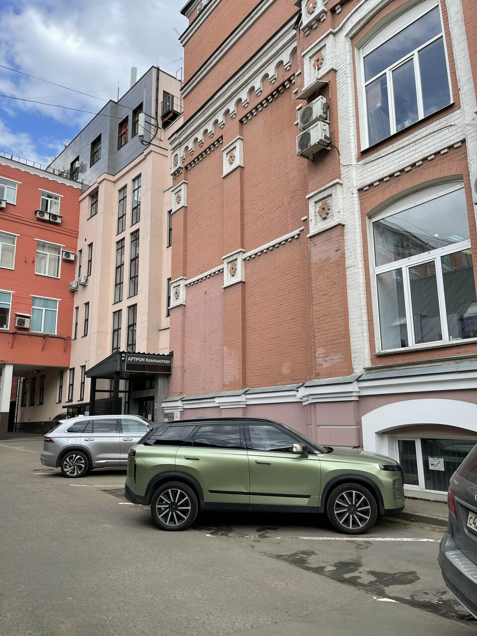 Фото салона