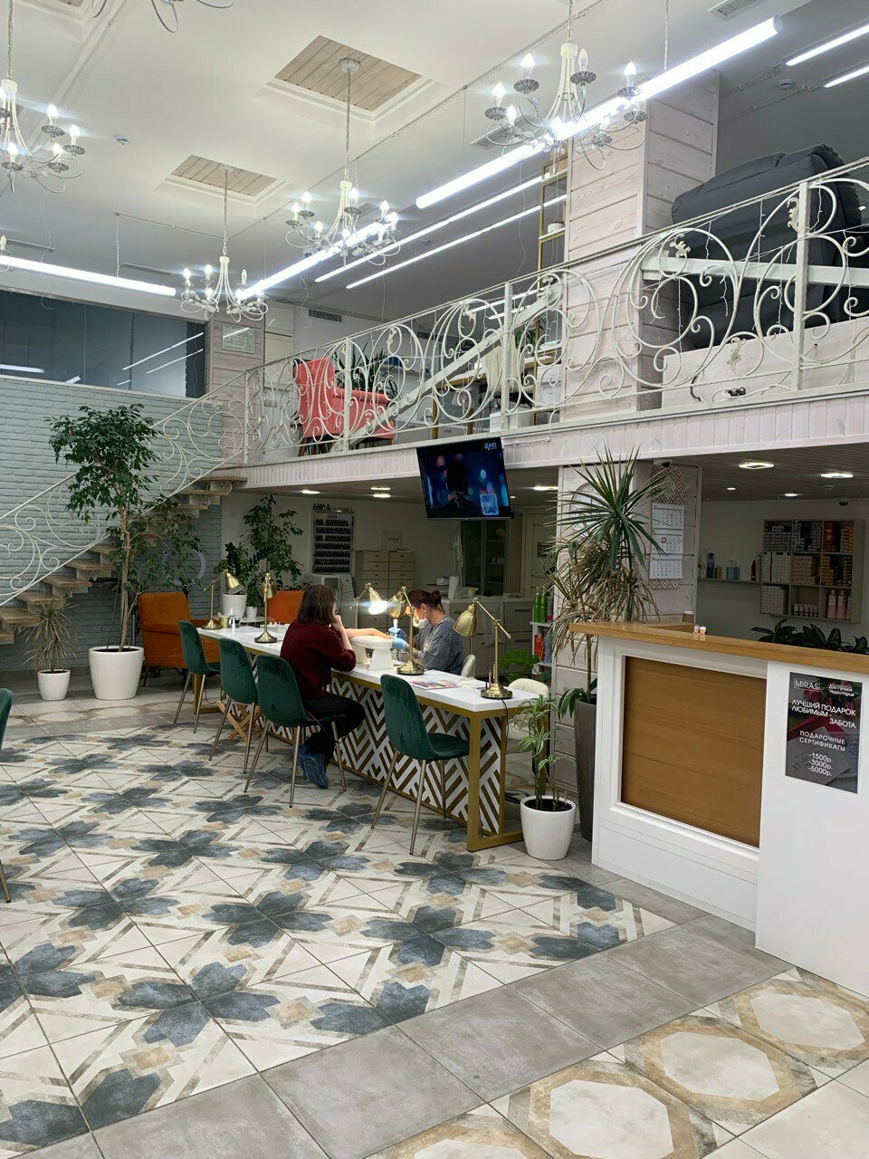 Фото салона